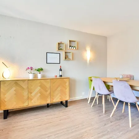 Apartment Rhodania 55 *